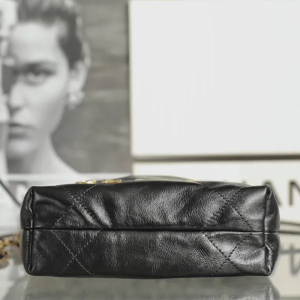 Chanel 22bags Black pearl chain Shoulder Bags - Image 4