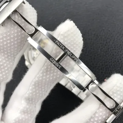 PATEK PHILIPPE-NAUTILUS-ref.5711-1A-014-40mm