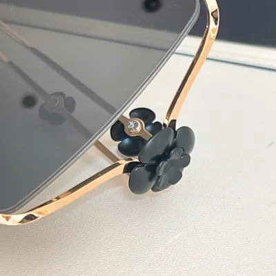 CHANEL square frame glasses black gold color size 62口17-138