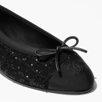 Chanel Flat shoes with diagonal soft wool and satin black Ballet  Shoes