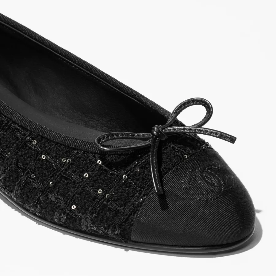 Chanel Flat shoes with diagonal soft wool and satin black Ballet  Shoes