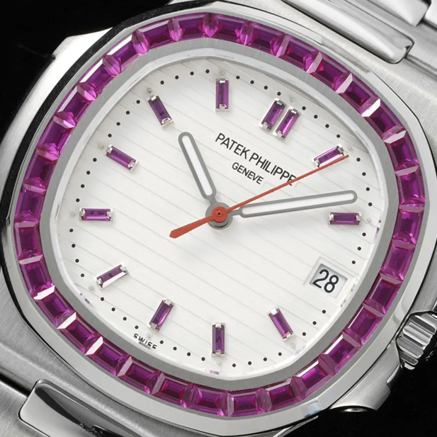 PATEK PHILIPPE-NAUTILUS-ref.5711-113P-01-40mm