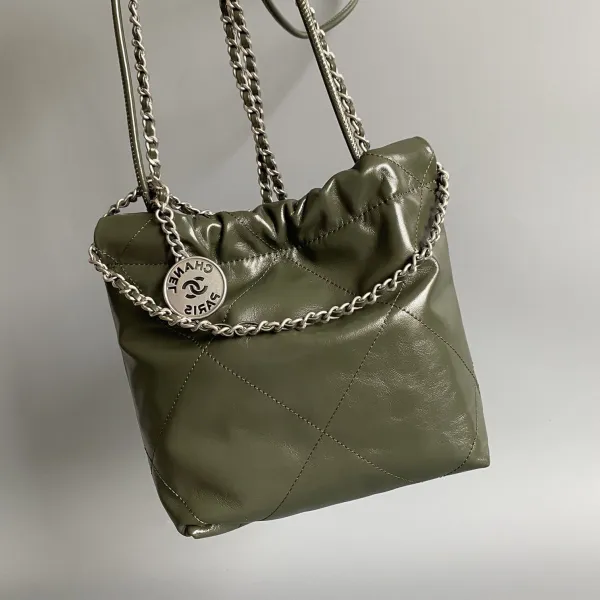 Chanel 22 bags Green / Blue / Red  Shoulder Bags - Image 5