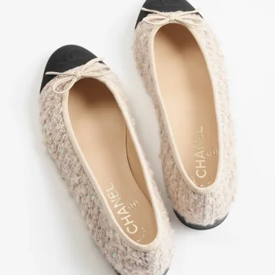 Chanel Twill soft woolen and satin beige, pale yellow, milky white and black flat shoes Ballet  Shoes