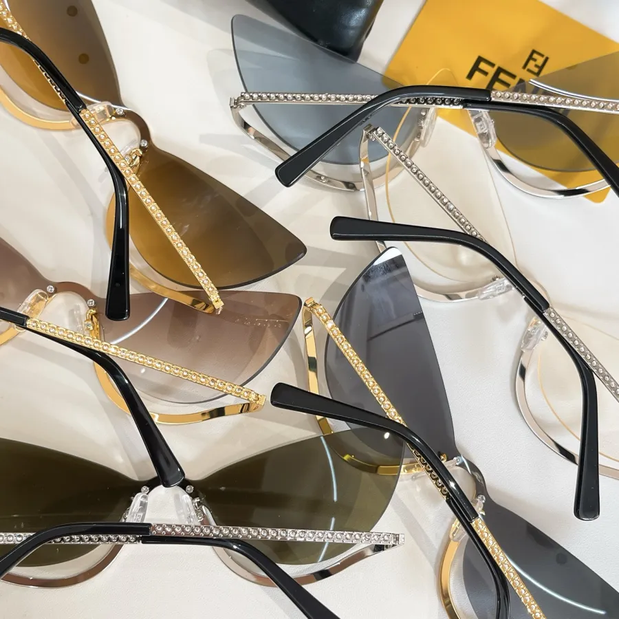 Fendi glasses blue/brown/tawny/black gold/silver/green silver color Size 59口15-135