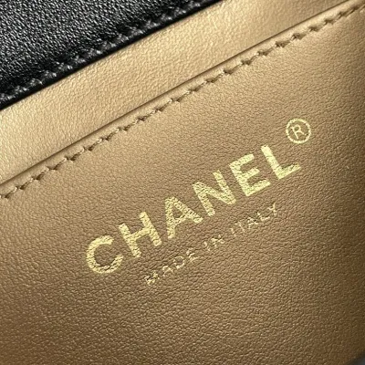 Chanel Double pearl CF chain bag 17/20.5cm White/Black Crossbody Bags