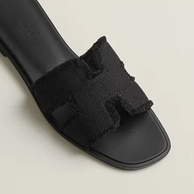 HERMES Oran Black Slippers
