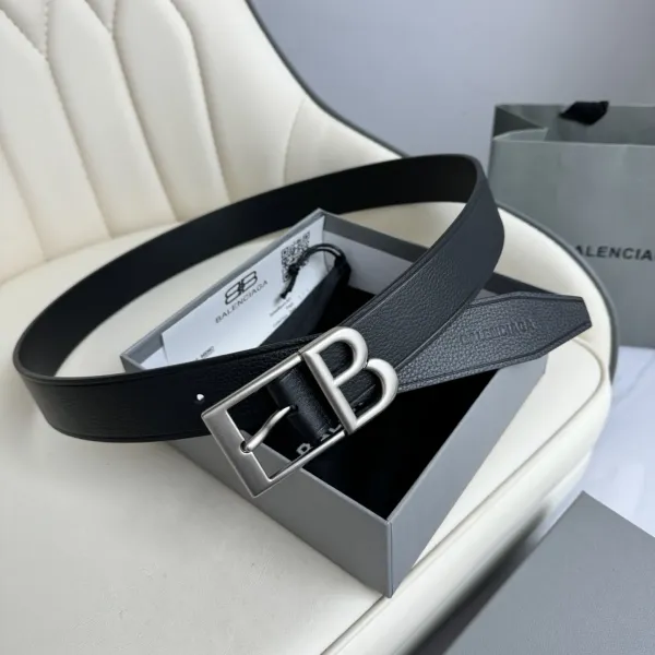 Balenciaga Men's Classic B Large Belt In Black Grained Calfskin With Gold/Silver Hardware 35mm - Image 2