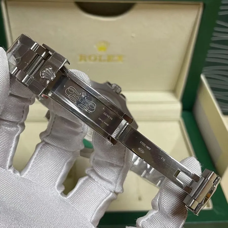 ROLEX-GMT MASTER II-M126719blro-0003-40mm