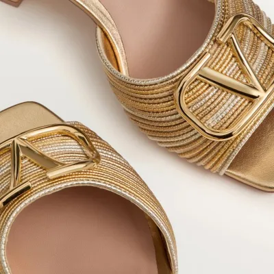 VALENTINO Metallic sandals (heel height 6cm)