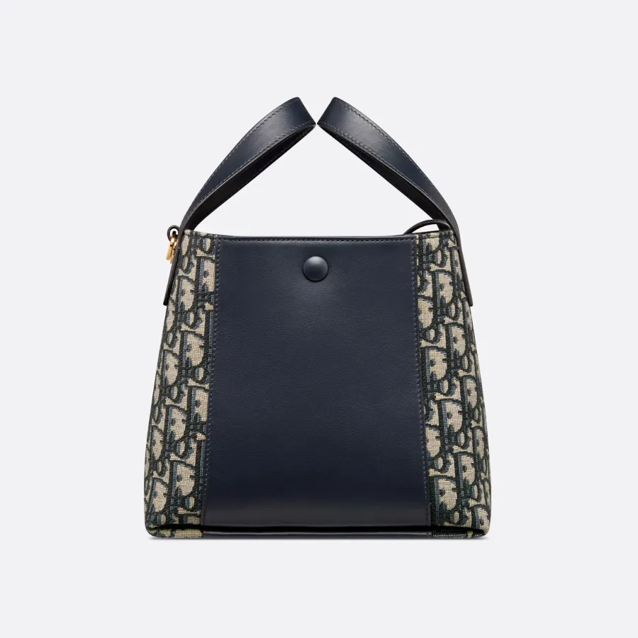 Dior Small Signature Bucket Bag In Blue Dior Oblique Jacquard/Black Grained Calfskin Gold Hardware
