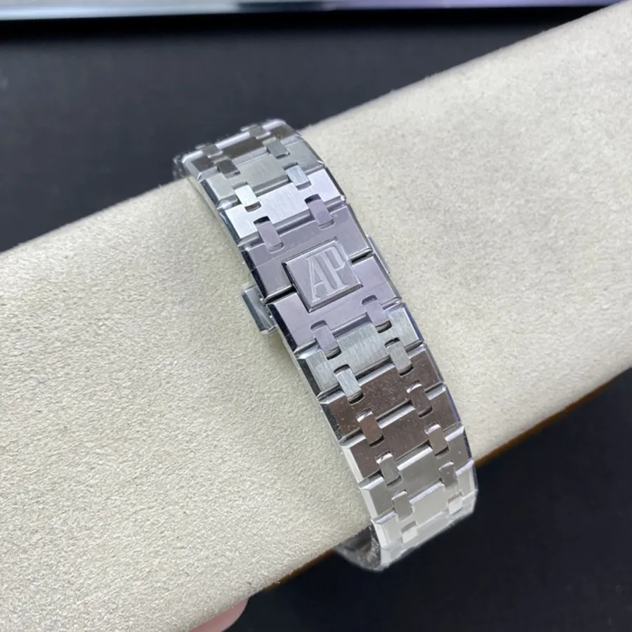 AUDEMARS PIGUET-ROYAL OAK OFFSHORE-REF.15407ST.OO.1220ST.01-41MM