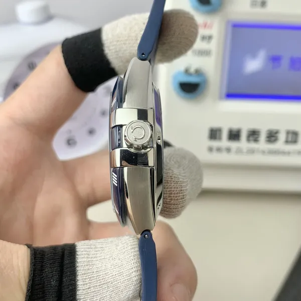 OMEGA-CONSTELLATION-ref.131.33.41.21.04.001-41mm - Image 4