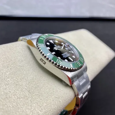 ROLEX-SUBMARINER-REF.M126610LV-0002-41mm