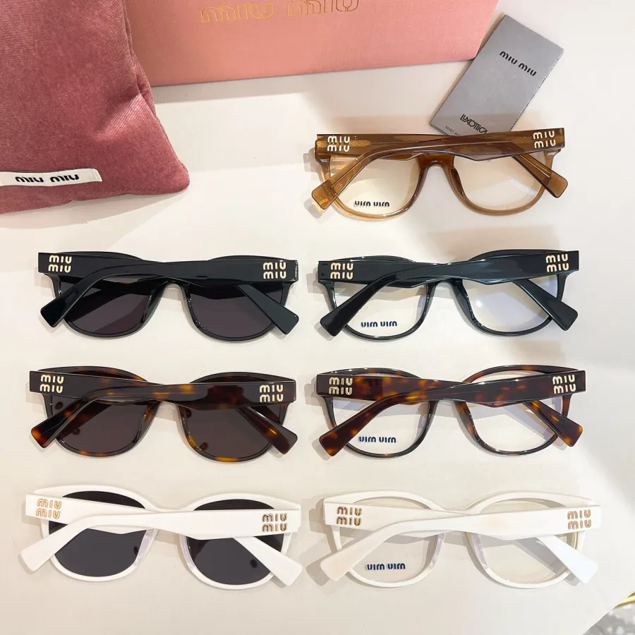 Miu Miu Boston frame glasses white/black white/black/black gold/leopard/tawny/leopard brown color Size 54口19-145