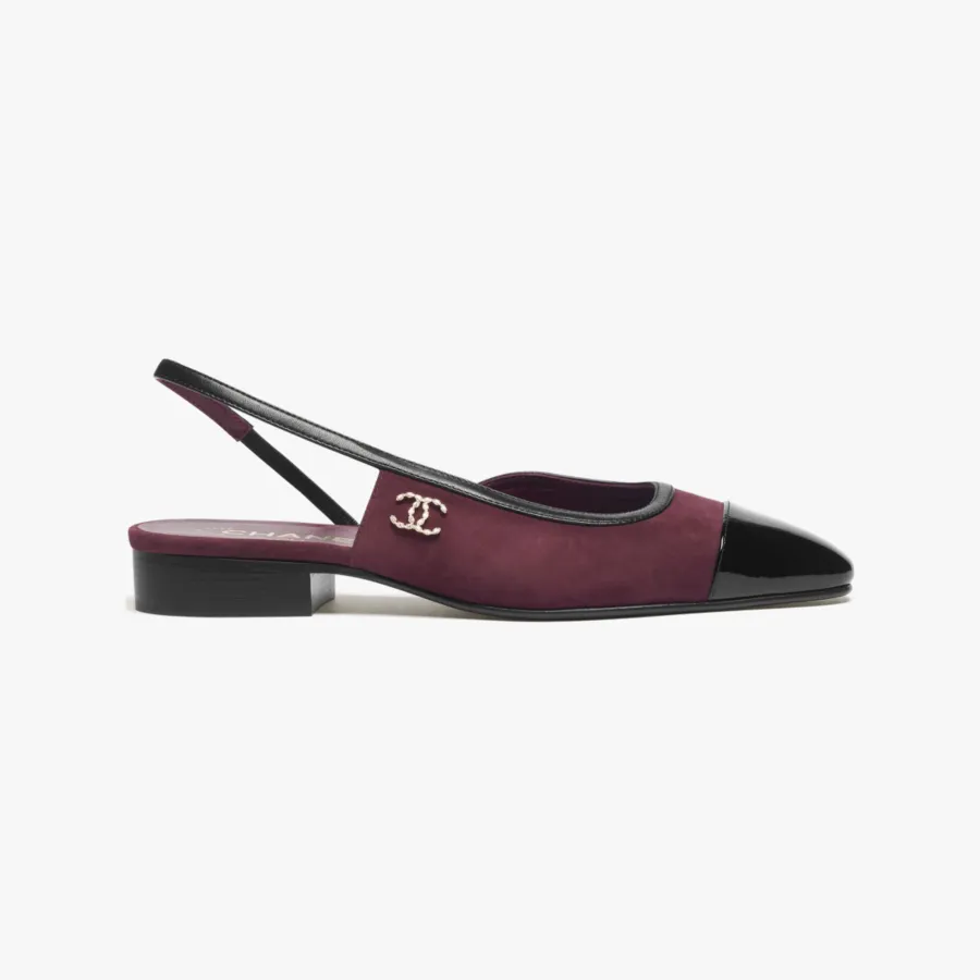 Chanel, burgundy and black, suede, lambskin, lacquered calf leather Rear lace up flat shoes