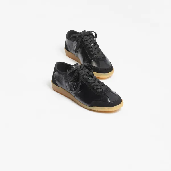 Black calfskin and suede Chanel Sneakers - Image 2