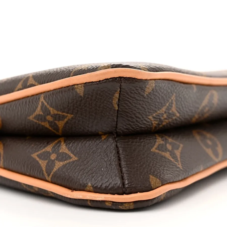 Louis Vuitton Ivy Wallet On Chain PM Monogram Canvas Gold Hardware