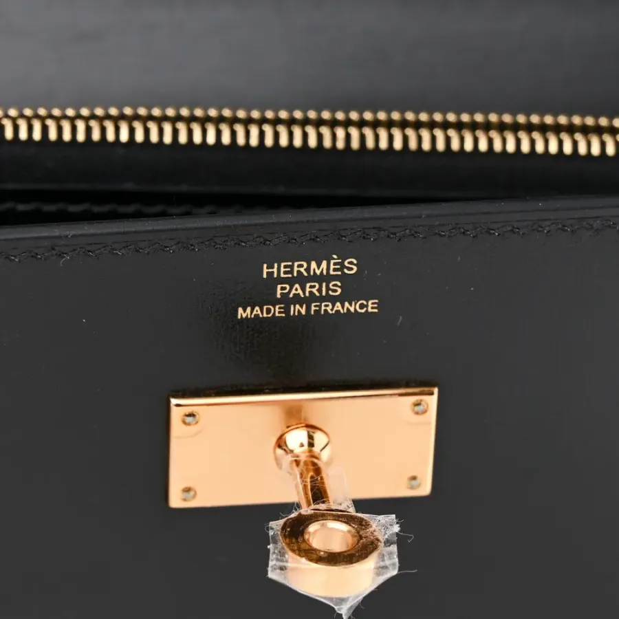Hermès Kelly Wallet To Go Black Box Leather Gold Hardware