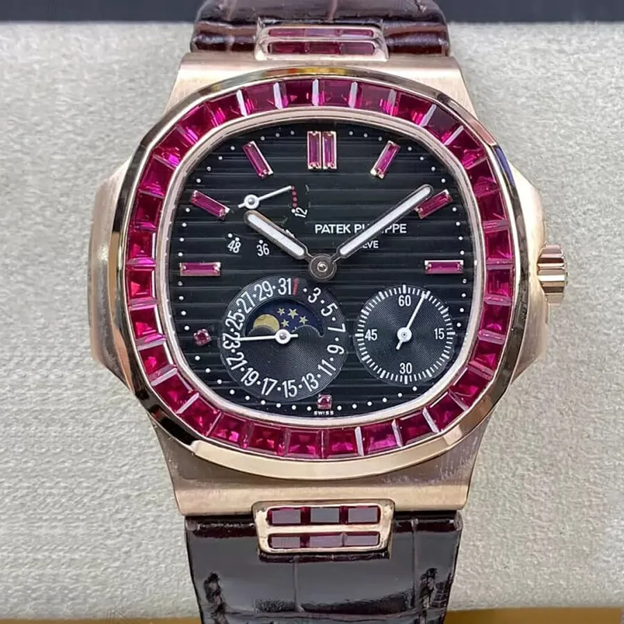 PATEK PHILIPPE-NAUTILUS-ref.5724R-001-40mm