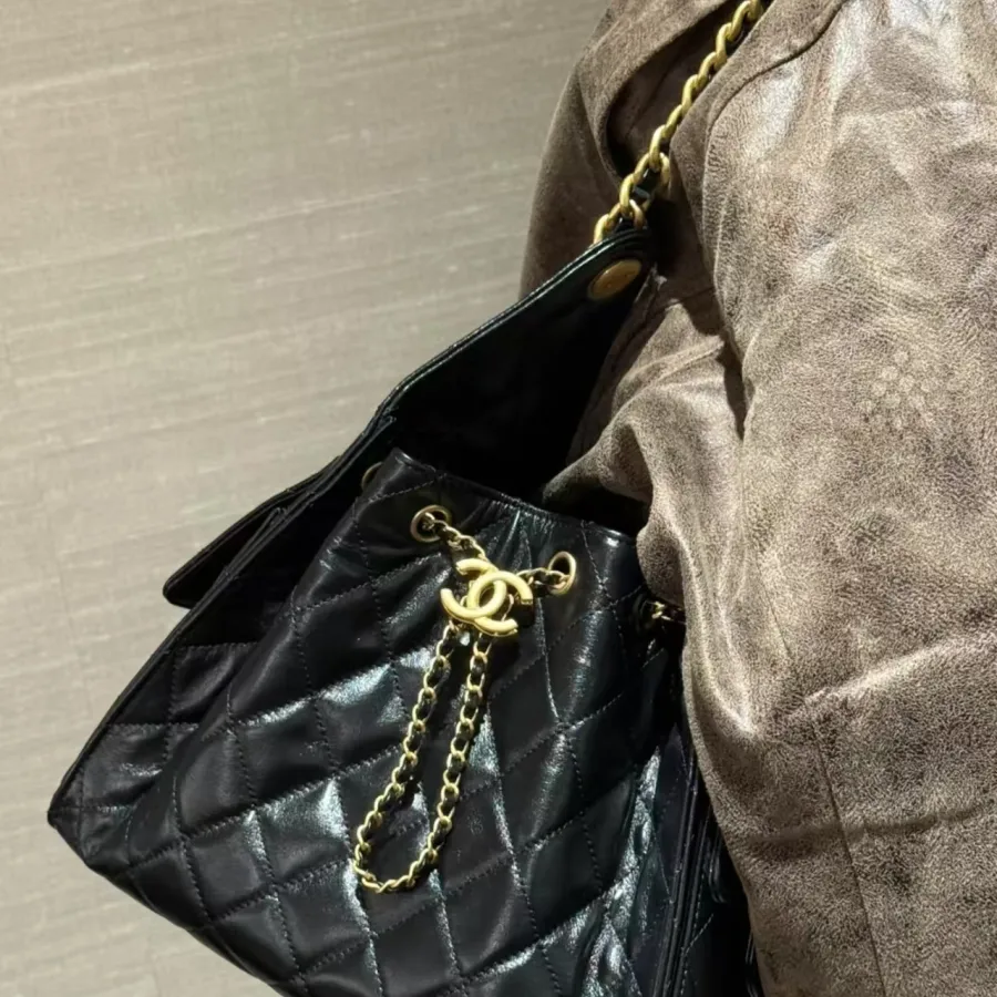 Chanel Black Quilted Shiny Calfskin Leather / Abrasive Sand Leather / Quilted Caviar Leather Shoulder Bags photo review