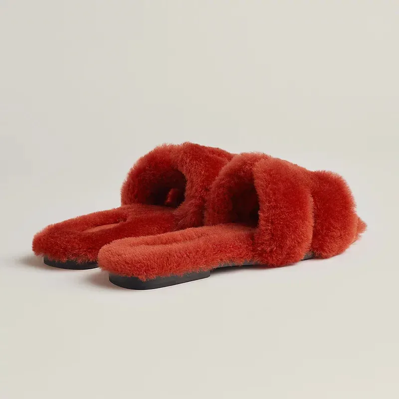 HERMES Oran plush orange Slippers