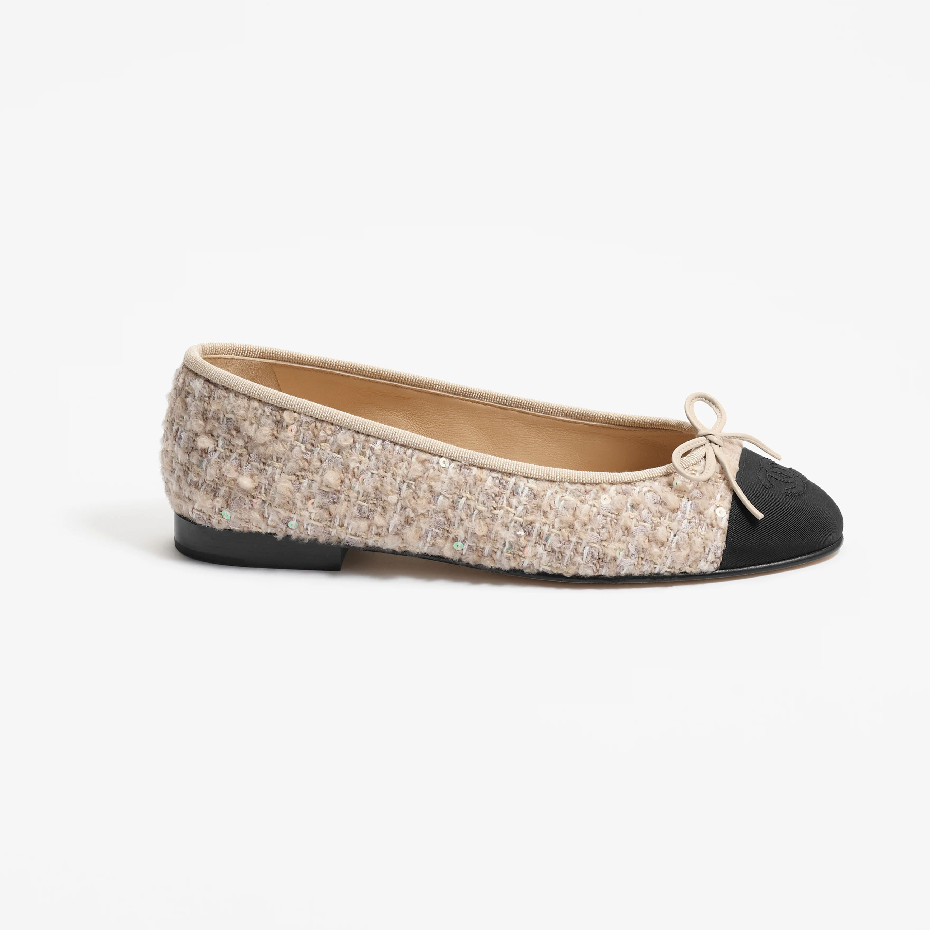 Chanel Twill soft woolen and satin beige, pale yellow, milky white and black flat shoes Ballet Shoes