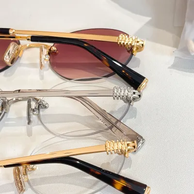 Miu Miu Oval glasses red/gold/silver color Size 51口20-140