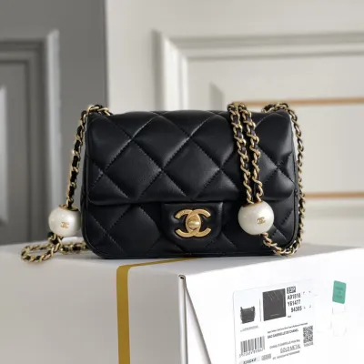 Chanel Double pearl CF chain bag 17/20.5cm White/Black Crossbody Bags
