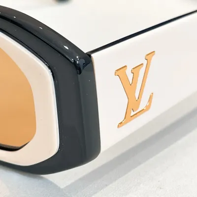 Louis Vuitton square frame glasses orange/black/red/white/blue/leopard color Size 53口22-145