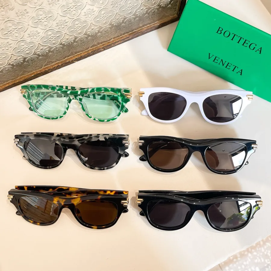 Bottega Veneta Wayfarer glasses green white/white/leopard/black grey/black/black brown color Size 132口1-120
