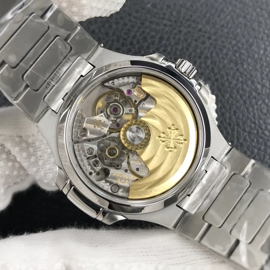 PATEK PHILIPPE-NAUTILUS-ref.7118-1200A-011-35.2mm