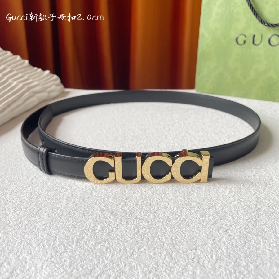 Gucci Women's GUCCI Buckle Belt In White/Black Smooth Calfskin With Gold/Silver Hardware 20mm