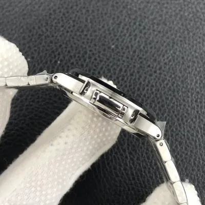 PATEK PHILIPPE-NAUTILUS-ref.7118-1200A-011-35.2mm