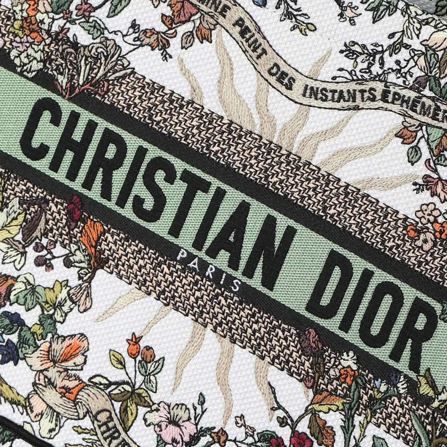 Dior Medium Dior Book Tote Ecru Multicolor 4 Saisons Automne Soleil