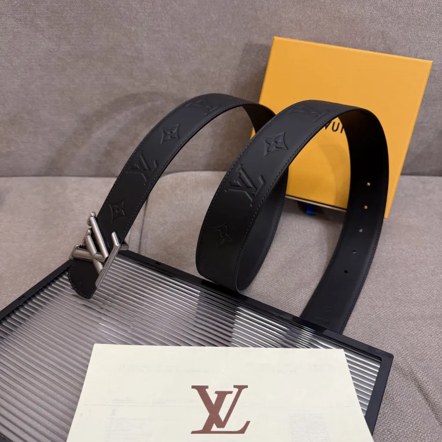 Louis Vuitton Men's Dimension Reversible Belt In Black Calfskin With Gold/Silver/Black Hardware 40mm