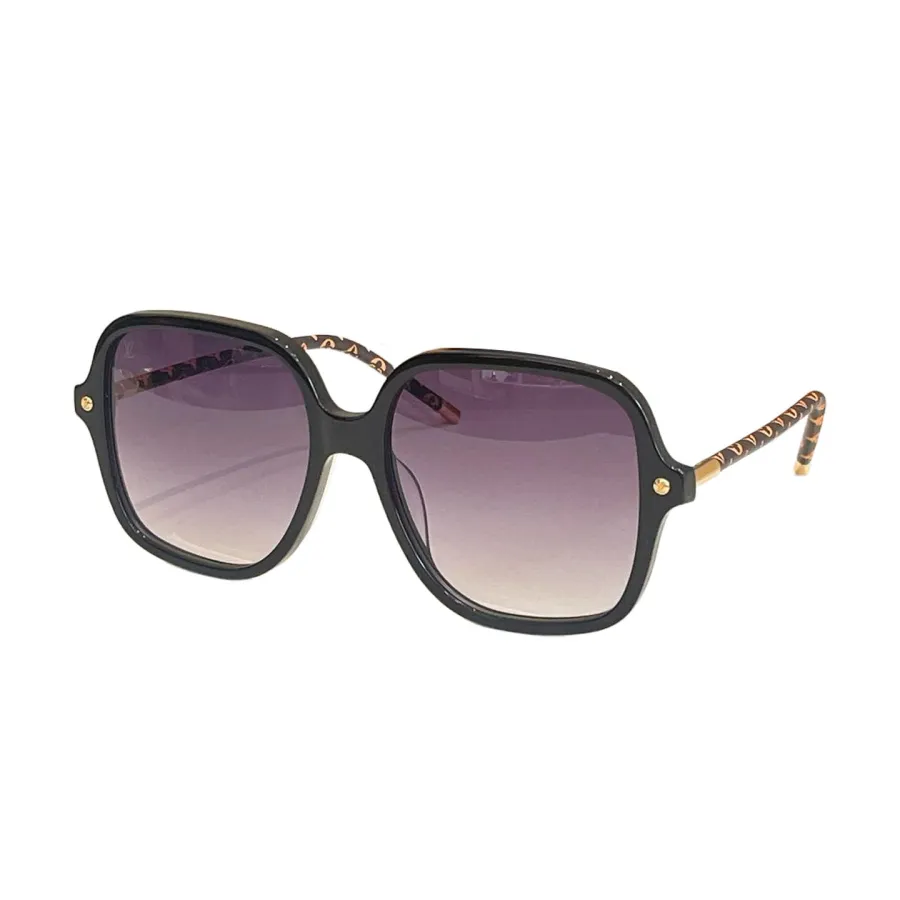 Louis Vuitton square frame glasses cerise/blue/white/leopard brown/black/eggplant/leopard color Size 53口22-145