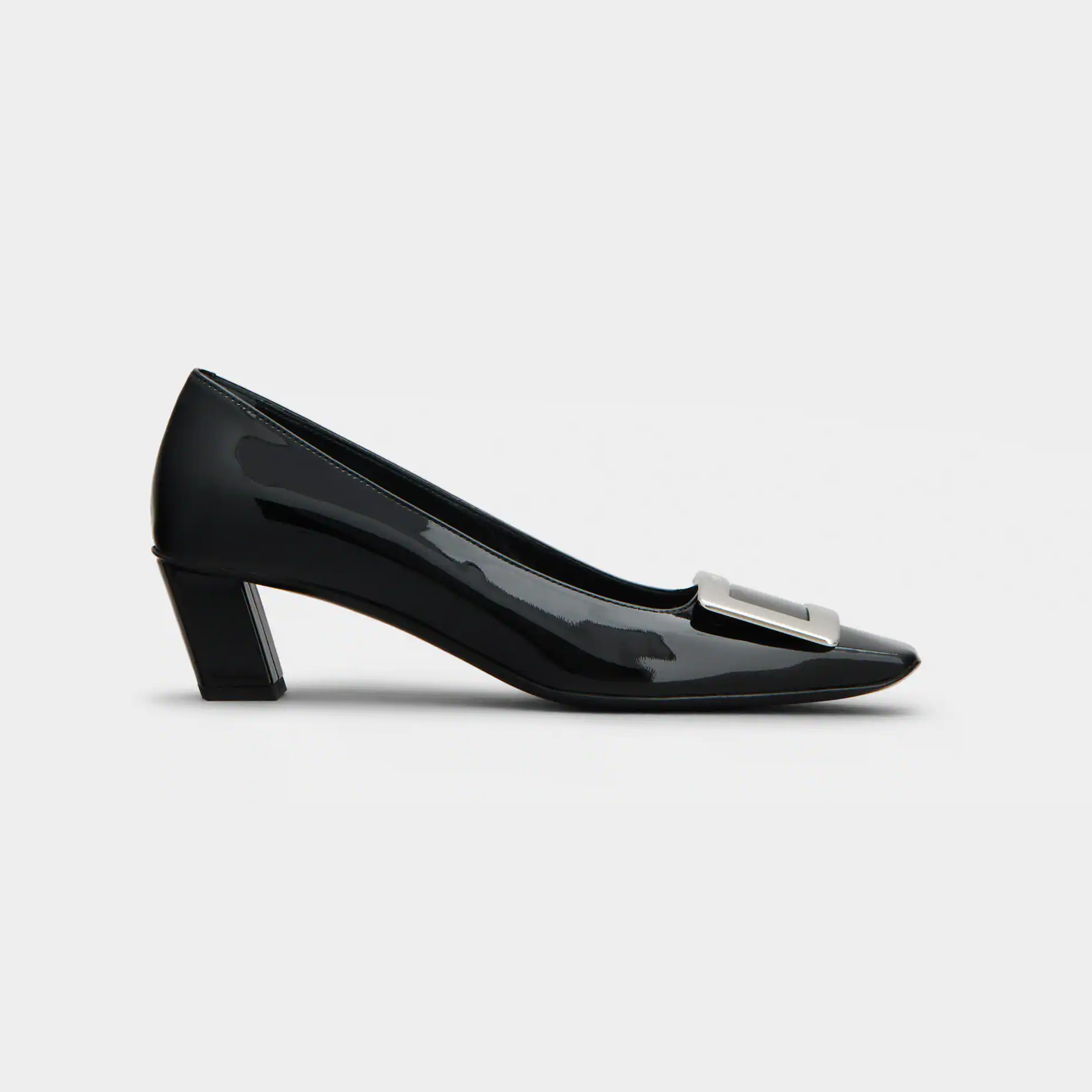 Roger Vivier Belle Vivier Pumps Salto Alto Em Couro Verniz Preto Com Fivela Metálica (Altura do Salto 4,5cm)