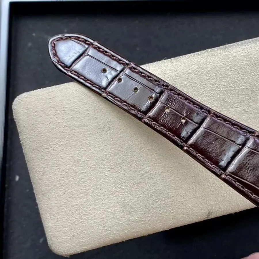 PATEK PHILIPPE-NAUTILUS-ref.5724R-001-40mm