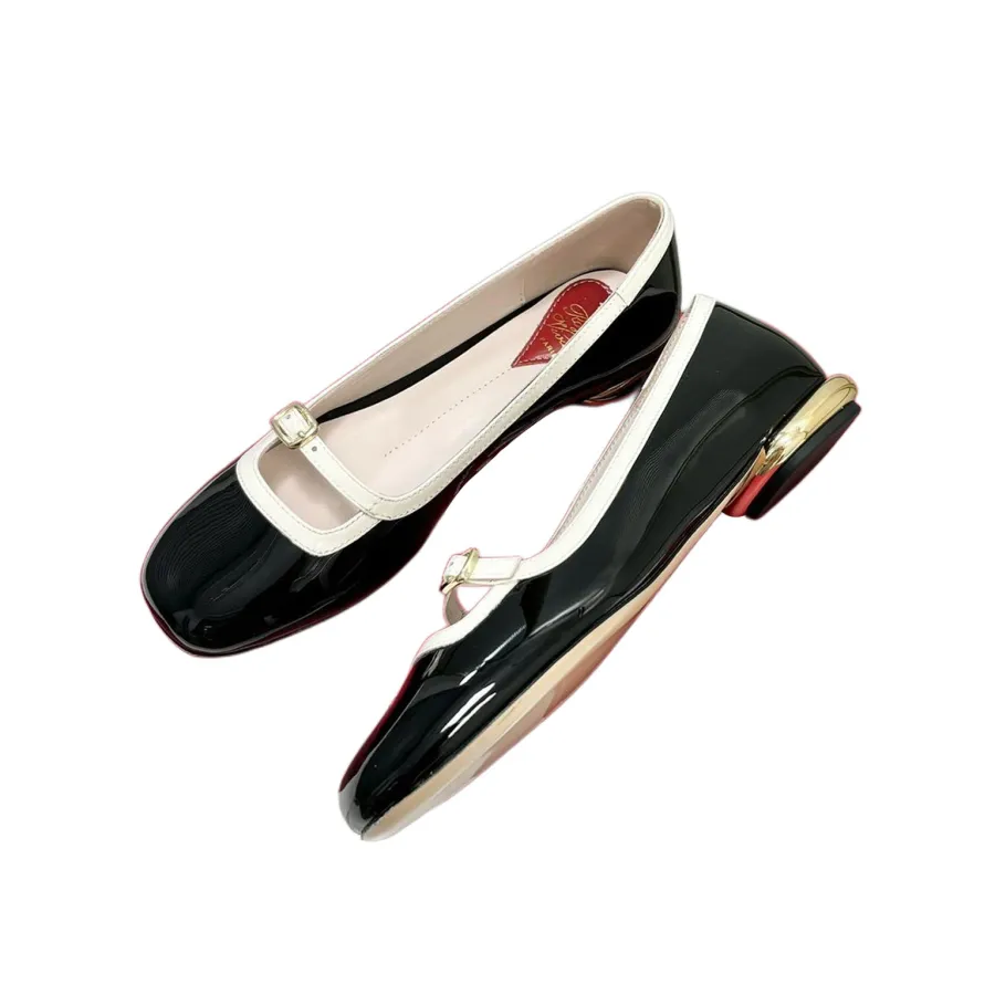 Roger Vivier Broche Vivier Ballerinas Flat Shoes In White/Black/Beige Patent Leather