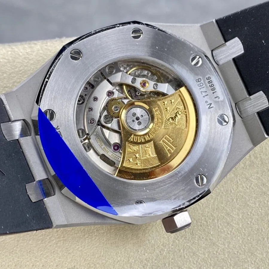 AUDEMARS PIGUET-ROYAL OAK-15400 blue tape-41mm