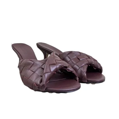 Bottega Veneta Blink Mule In Burgundy Intrecciato Leather Kitten Heel Mule (Heel Height 4.5cm)
