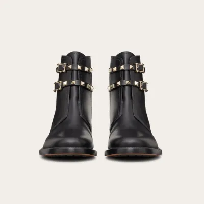 VALENTINO ROCKSTUD Calf rivet ankle boots (heel 2 cm high)