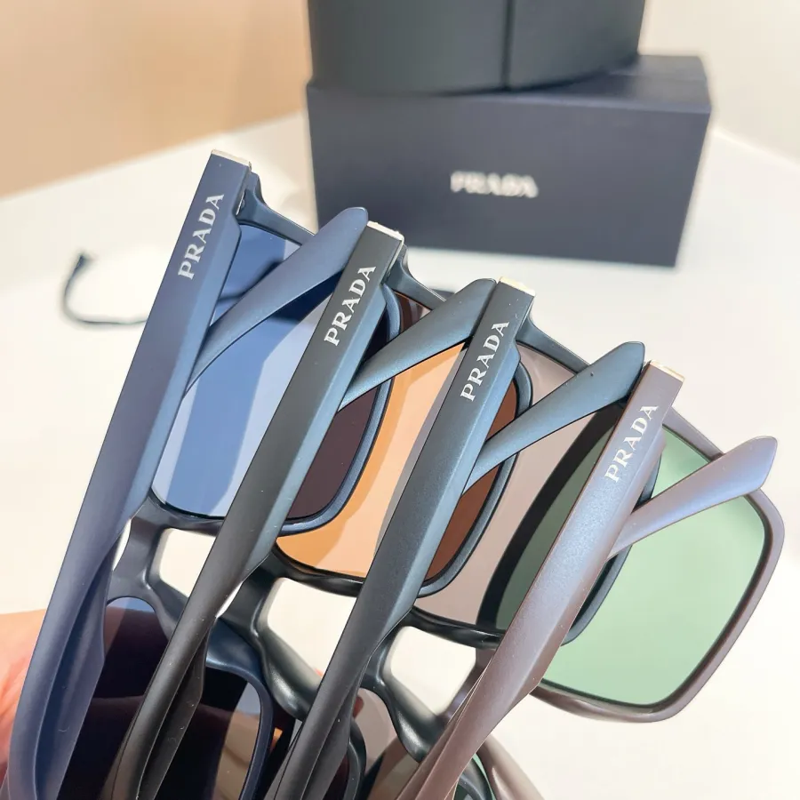 Prada square frame glasses green/blue/brown/black color Size 56口17-147