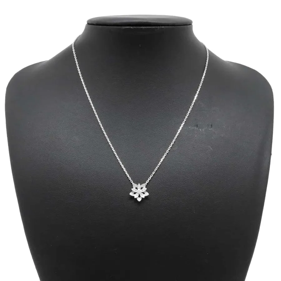 Van Cleef & Arpels Lotus Necklace Size Mini