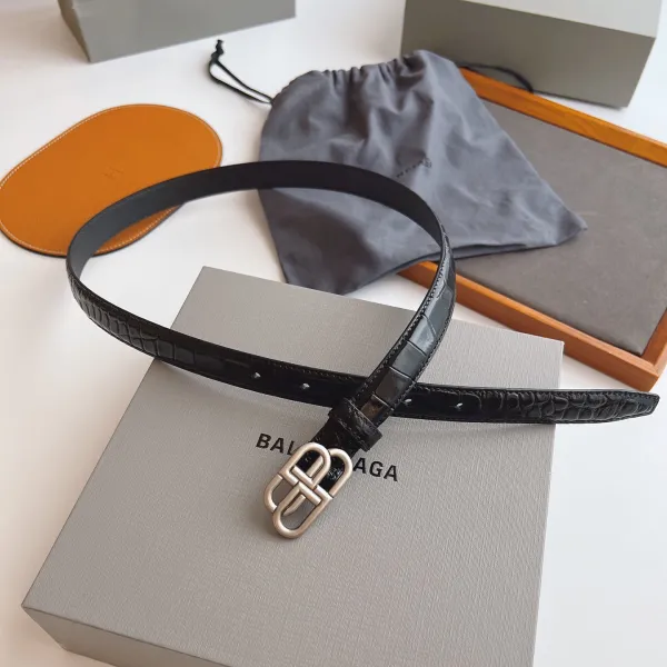 Balenciaga Women's BB Thin Belt In Black Crocodile Embossed Calfskin With Gold/Silver Hardware 20mm - Image 5