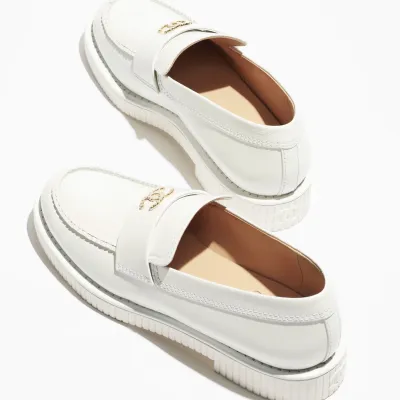 Chanel White wrinkled calf skin Loafers