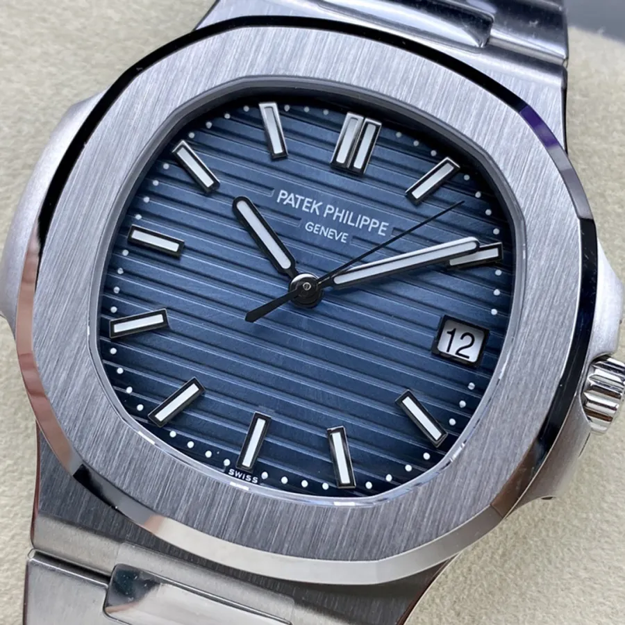 PATEK PHILIPPE-NAUTILUS-5811-1G-001-41mm