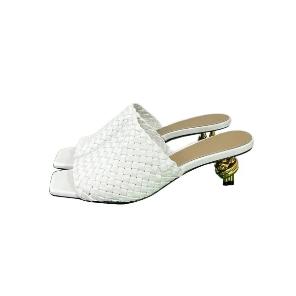 Bottega Veneta Knot Mule In White Intrecciato Leather Mule With Signature Metal Knot Heel (Heel Height 4.5cm) - Image 4