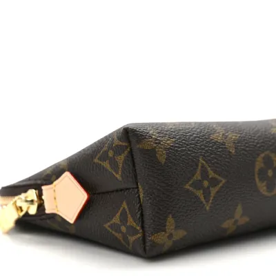 Louis Vuitton Cosmetic Pouch GM Monogram Canvas